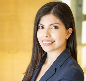 Sandra Ago Headshot